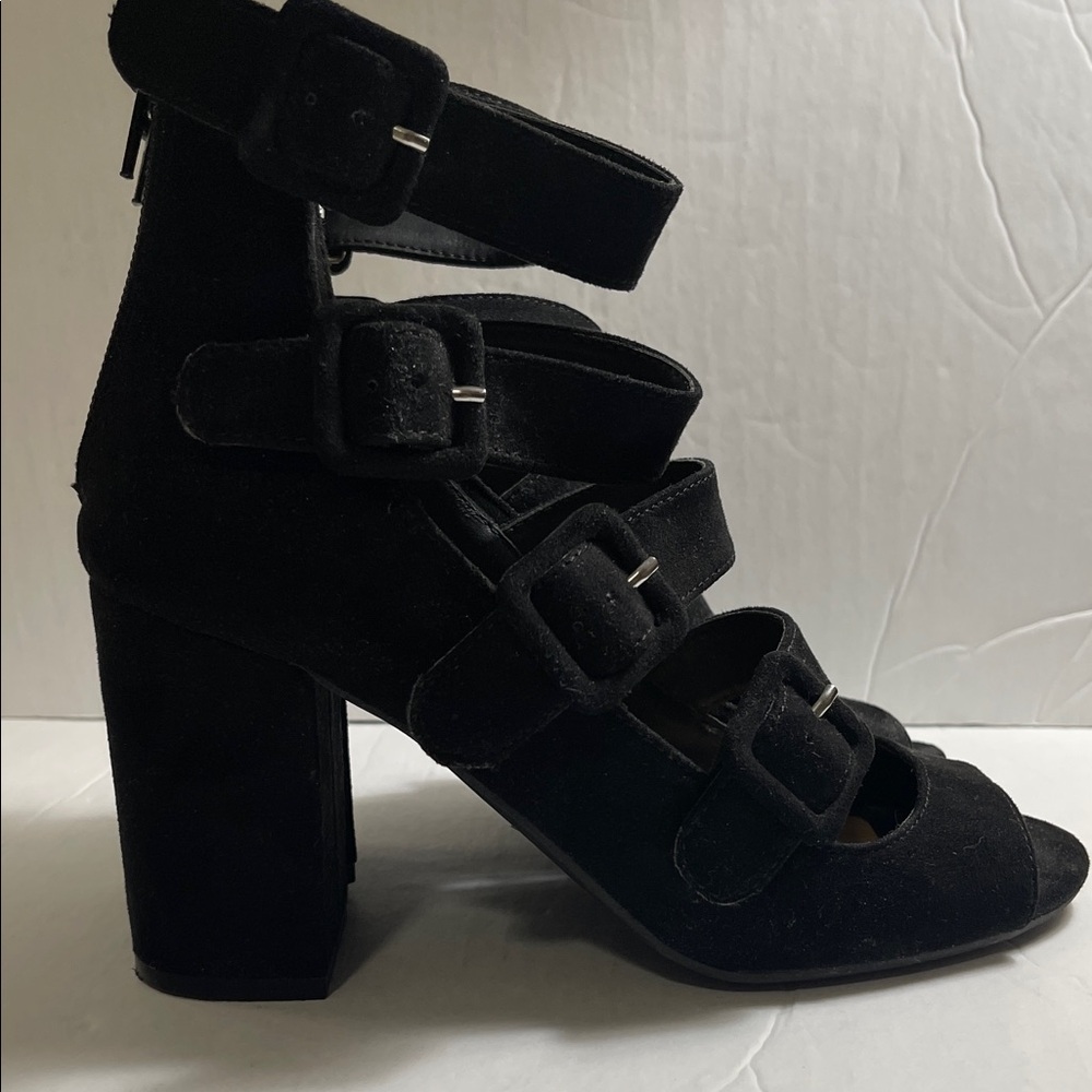 Chinese Laundry Women’s Black velvet Multi-Strap Heels size 6.5 - Picture 9 of 16